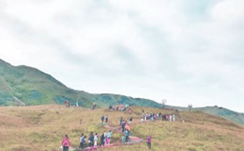 登山者作文
