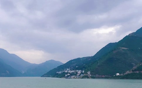 關于黃河三峽旅游攻略指導參考