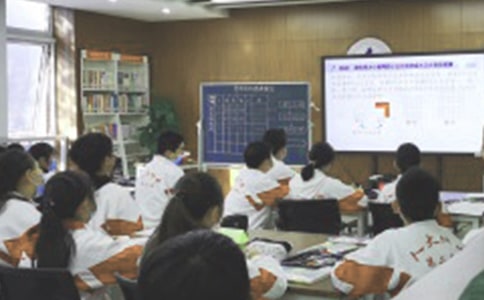上課玩手機(jī)的檢討書