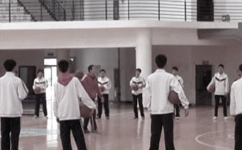 ���w���̌W�ж�ý�w���g�đ���Փ��