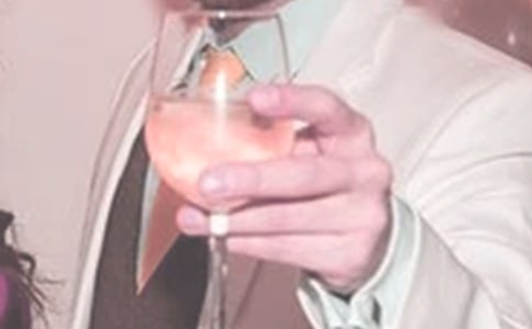 �ȾƷ��e�`���C�����ģ�ͨ��5ƪ��