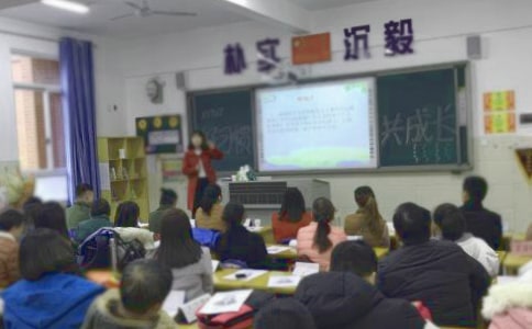 【熱】家長會教師發言稿20篇