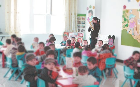�׃��@�k���������